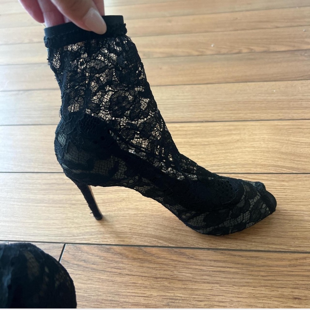 Dolce & Gabbana Lace Heels